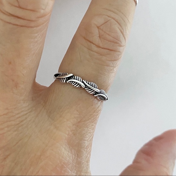 Sterling Silver Little Four Leaf Ring, Silver Rings, Tree of Life, Leaves, Trees - Picture 10 of 12